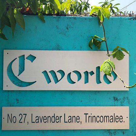 C- World Hotel Trincomalee Bagian luar foto