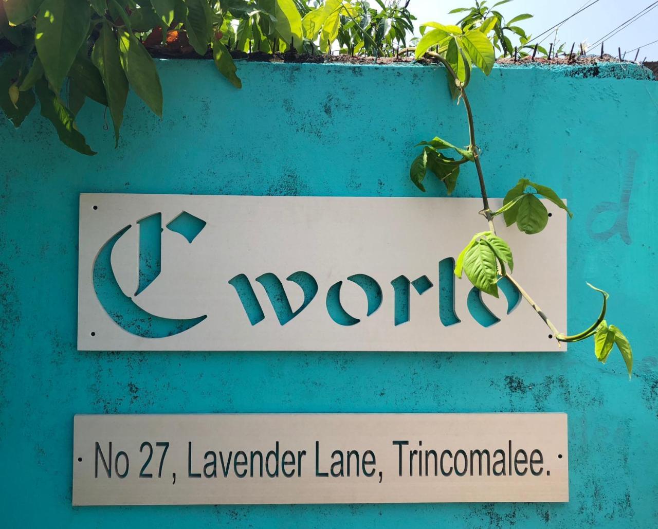 C- World Hotel Trincomalee Bagian luar foto